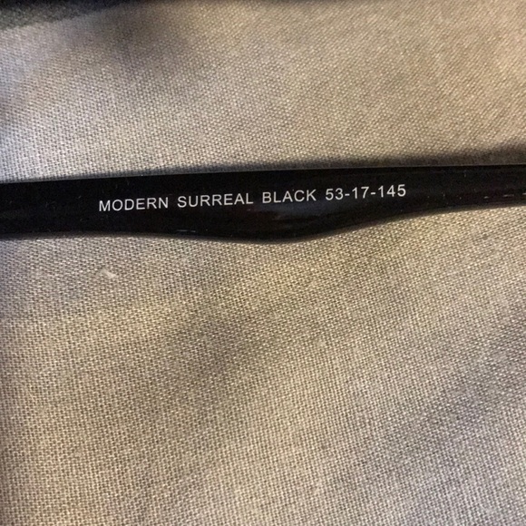 Modern✨ Surreal Frames - Picture 2 of 5